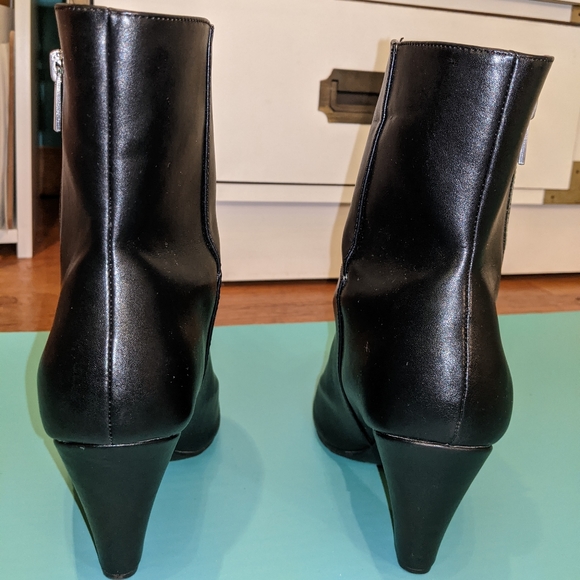 Black work boots - Picture 6 of 6